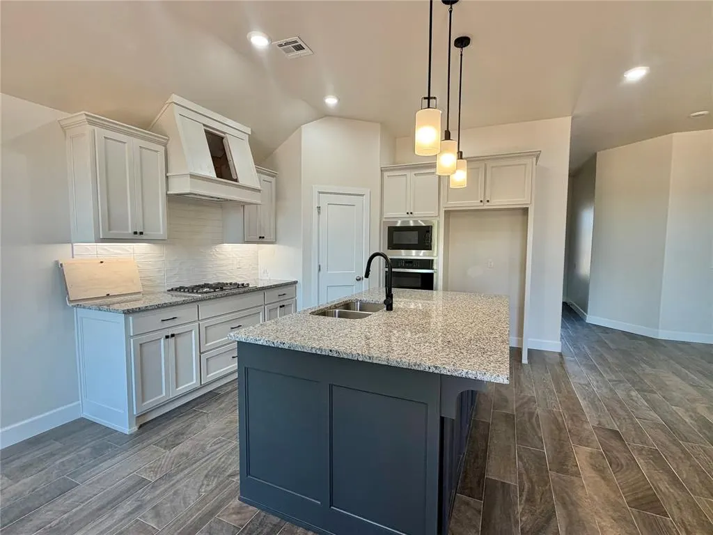 Photo 4 — 2708 Dunham Drive, Norman, OK 73071