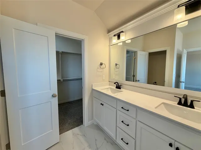 Photo 7 — 2708 Dunham Drive, Norman, OK 73071