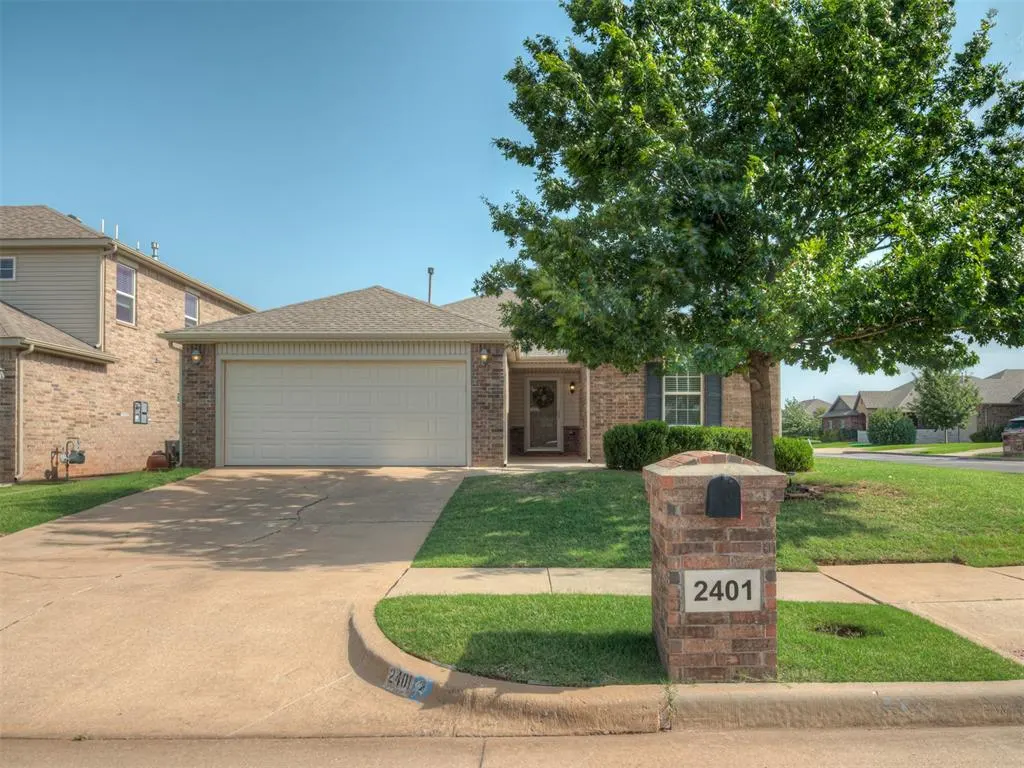 Front exterior — 2401 NW 194th Street, Edmond, OK 73012