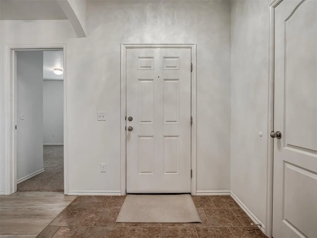 Photo 7 — 2401 NW 194th Street, Edmond, OK 73012