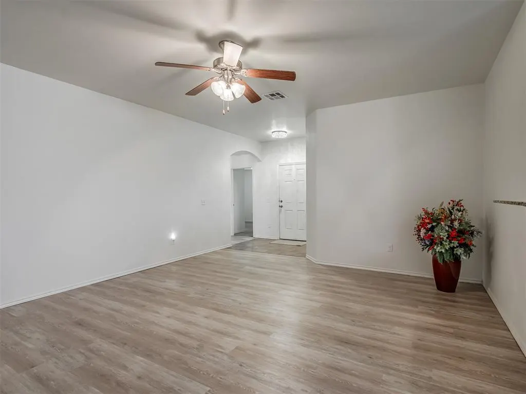 Photo 8 — 2401 NW 194th Street, Edmond, OK 73012