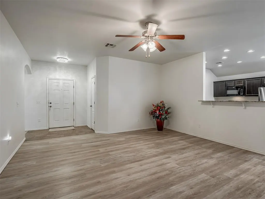 Photo 9 — 2401 NW 194th Street, Edmond, OK 73012