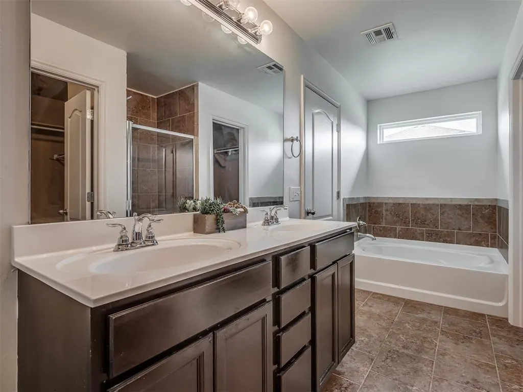 Photo 25 — 2401 NW 194th Street, Edmond, OK 73012