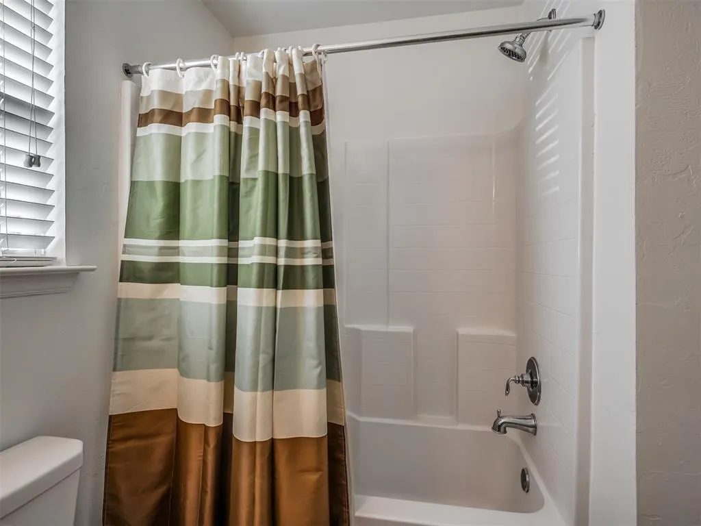 Photo 33 — 2401 NW 194th Street, Edmond, OK 73012