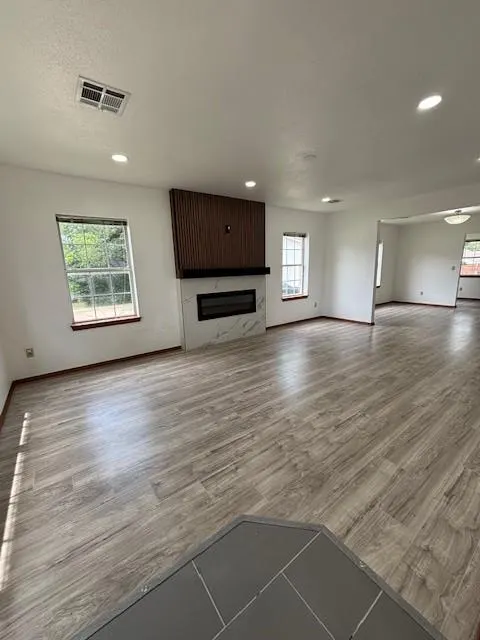 Photo 8 — 2037 NE 16th Terrace, Oklahoma City, OK 73117