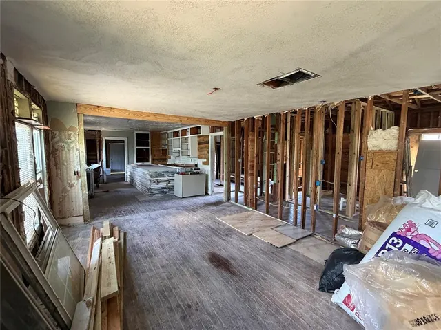 Photo 4 — 40 Jefferson Street, Seminole, OK 74868