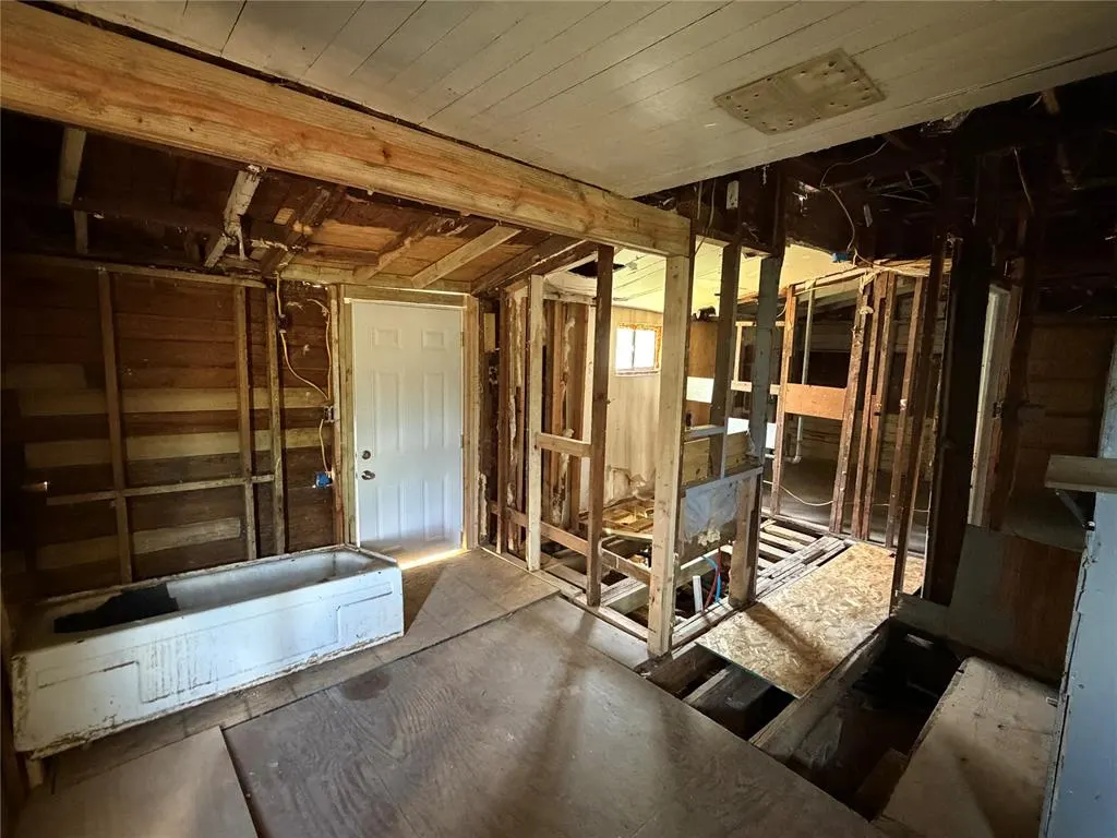 Photo 17 — 40 Jefferson Street, Seminole, OK 74868