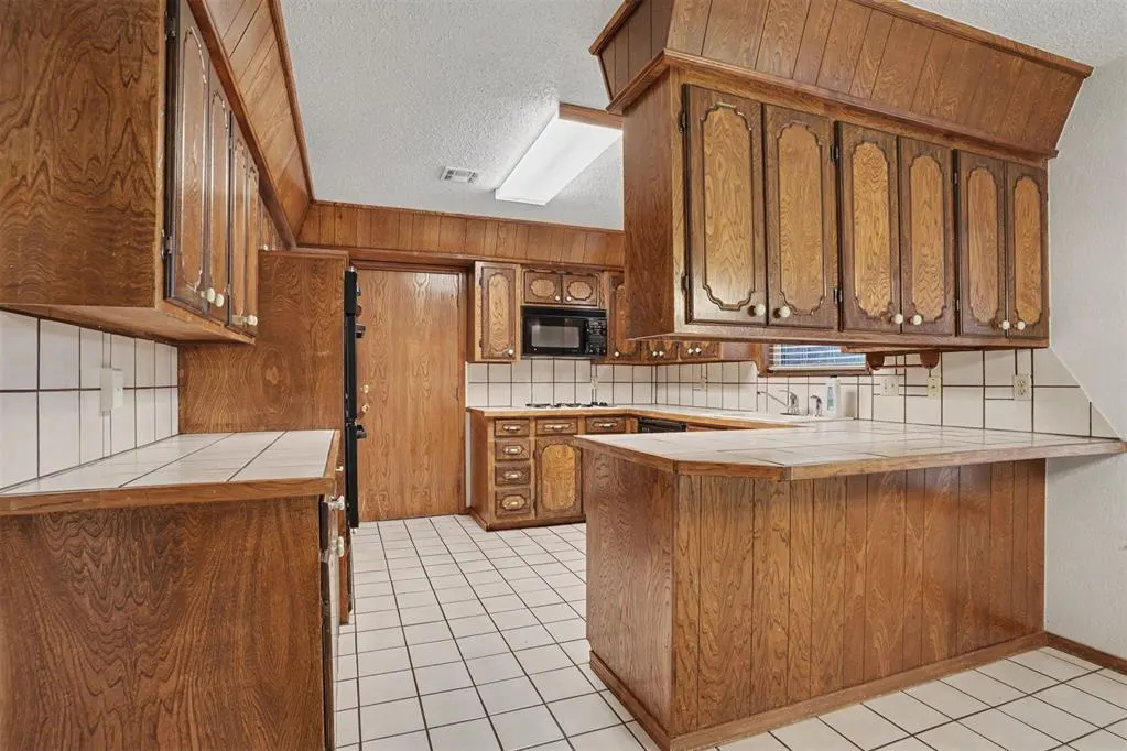Photo 19 — 712 Canterbury Boulevard, Altus, OK 73521