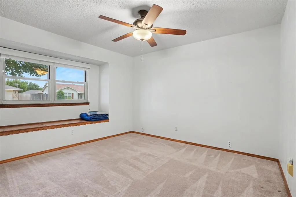 Photo 36 — 712 Canterbury Boulevard, Altus, OK 73521