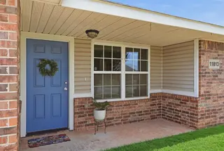 Sold home at 11813 NW 133rd Street