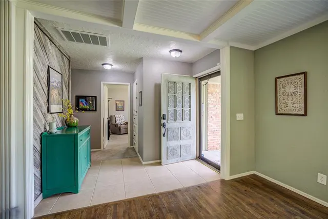 Photo 3 — 403 Bryarwood Drive, Norman, OK 73069