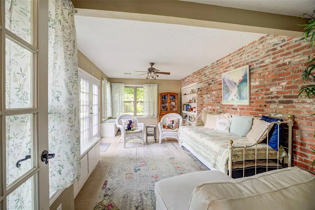 Photo 9 — 403 Bryarwood Drive, Norman, OK 73069