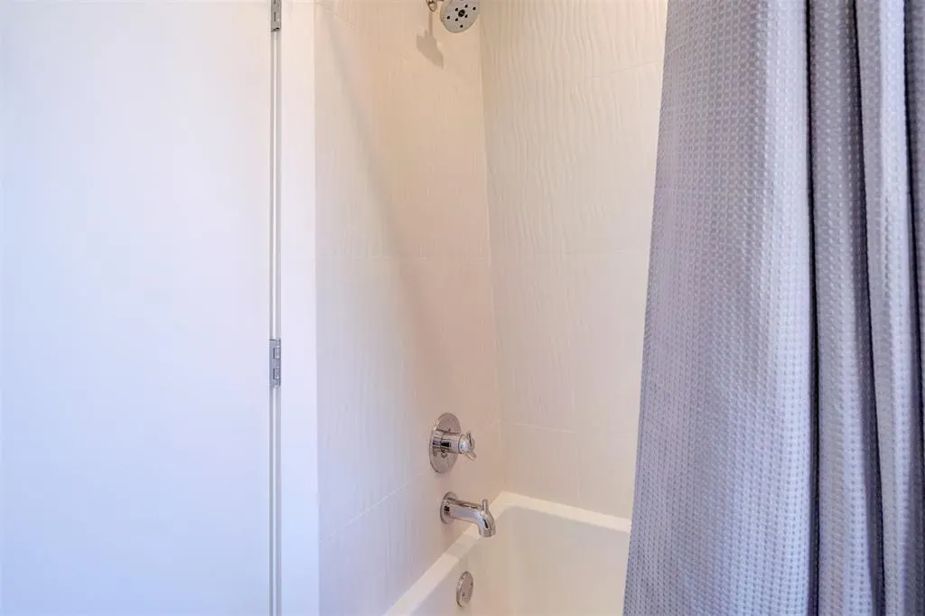 Photo 32 — 841 NW 6th Street, Oklahoma City, OK 73106