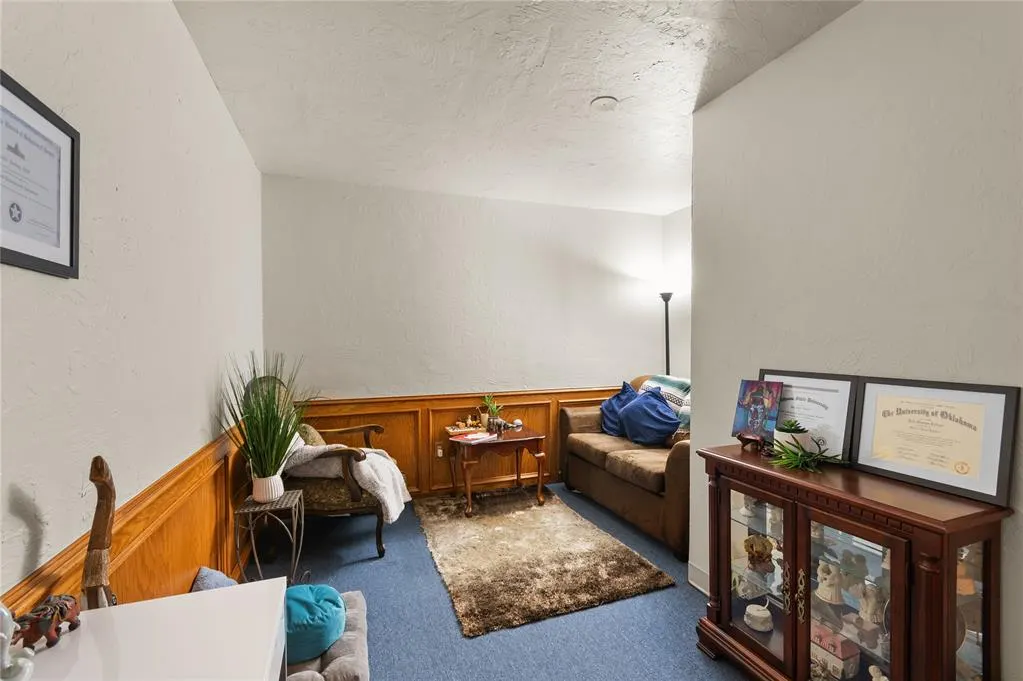 Photo 7 — 5912 W Hefner Road 5, Oklahoma City, OK 73162