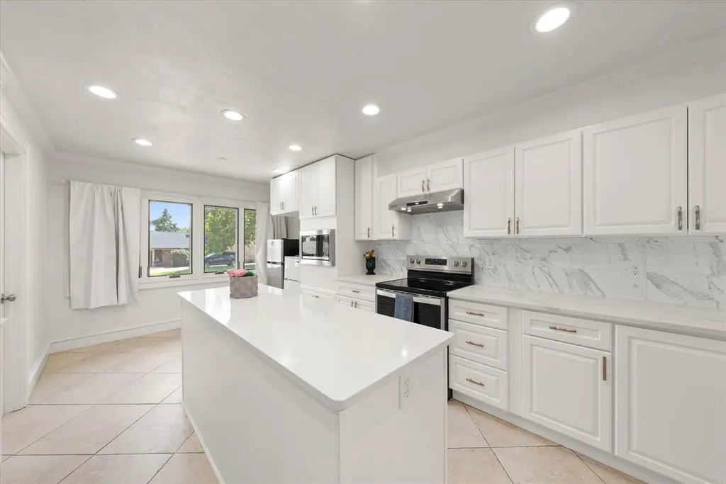 Photo 15 — 3001 Raintree Road, Oklahoma City, OK 73120