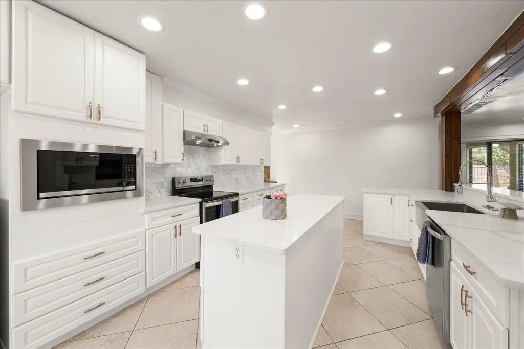 Photo 17 — 3001 Raintree Road, Oklahoma City, OK 73120