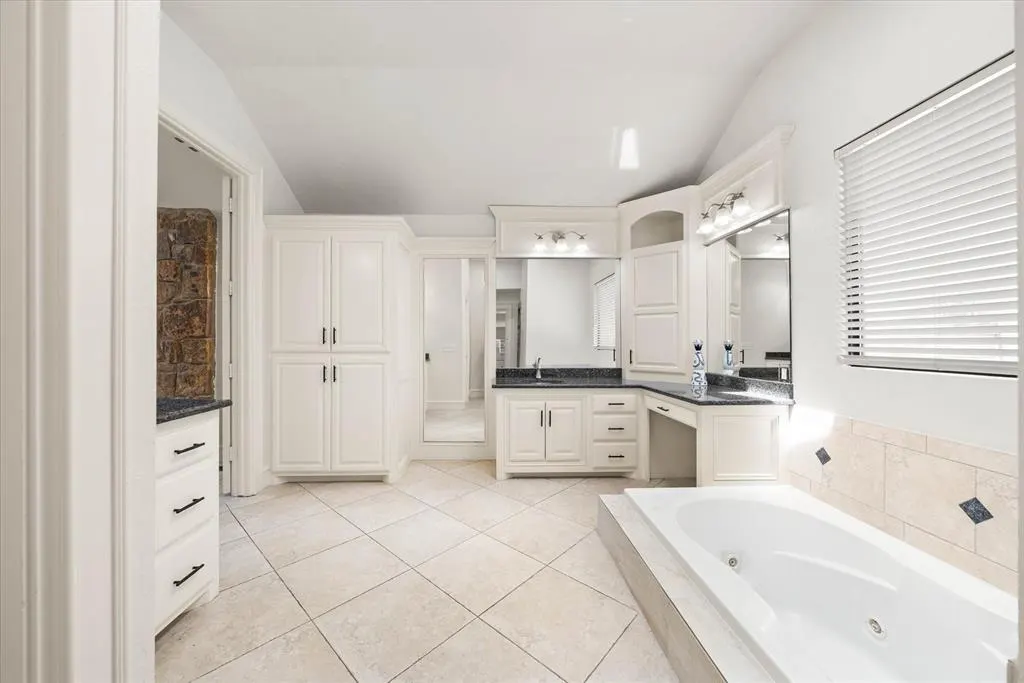Photo 27 — 3001 Raintree Road, Oklahoma City, OK 73120