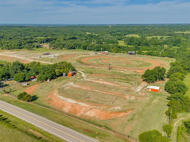 Photo 3 — 343250 E 1000 Road, Meeker, OK 74855