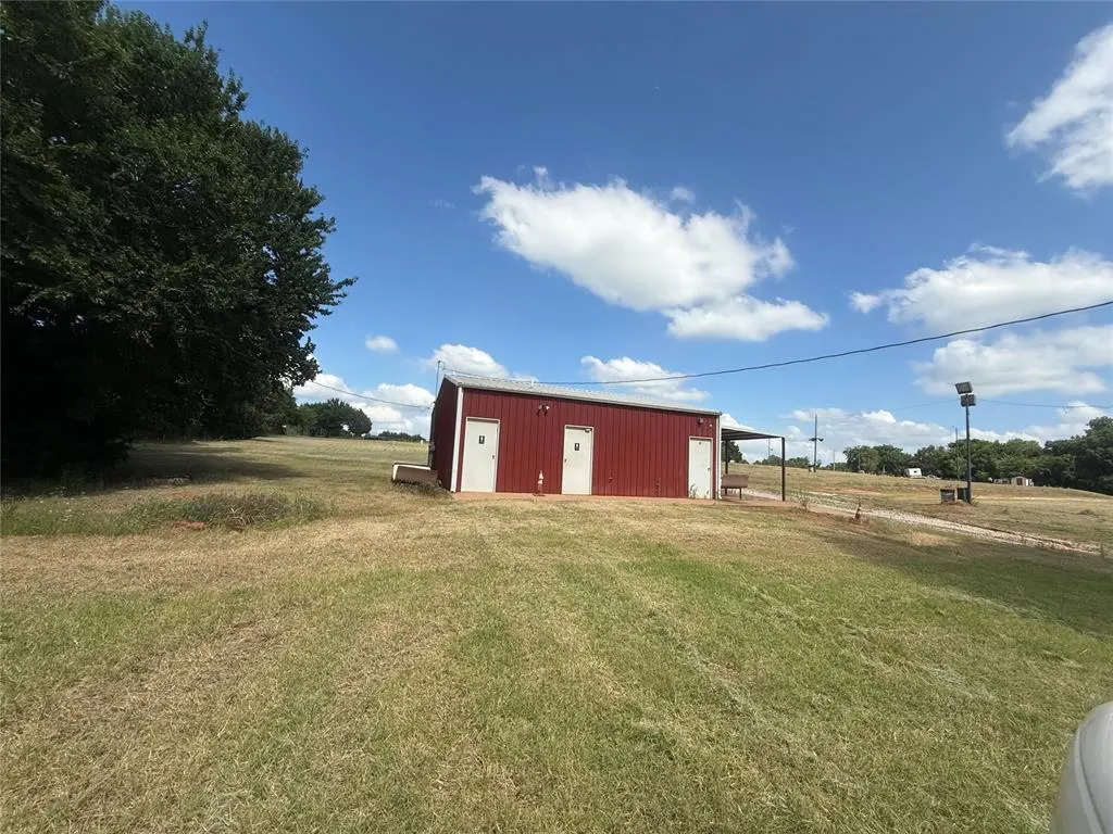 Photo 13 — 343250 E 1000 Road, Meeker, OK 74855