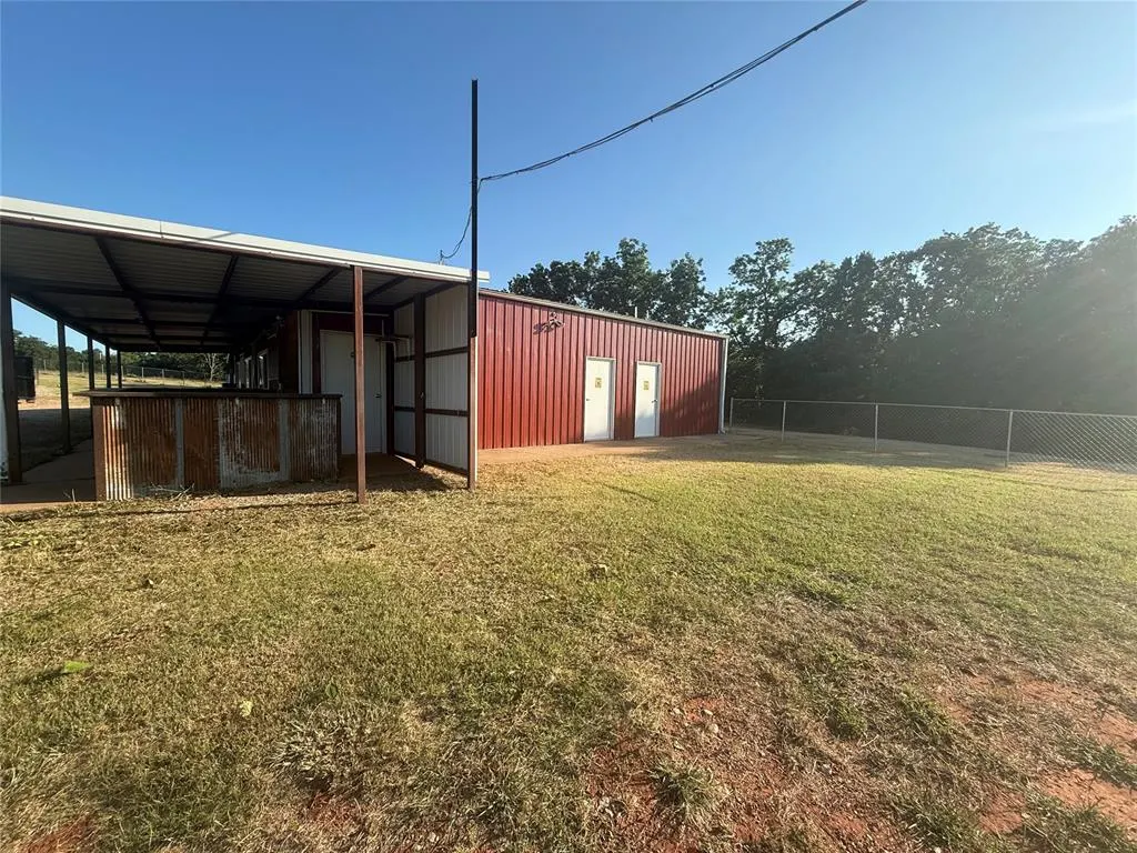 Photo 22 — 343250 E 1000 Road, Meeker, OK 74855
