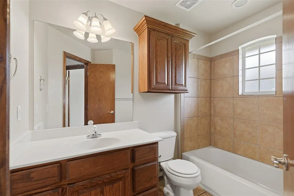 Photo 25 — 12305 SW 9th Street, Yukon, OK 73099