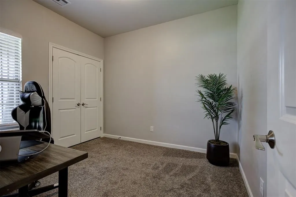 Photo 16 — 1008 SW 14th Street, Moore, OK 73160