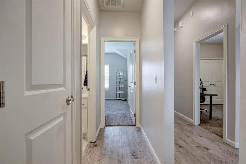 Photo 27 — 1008 SW 14th Street, Moore, OK 73160