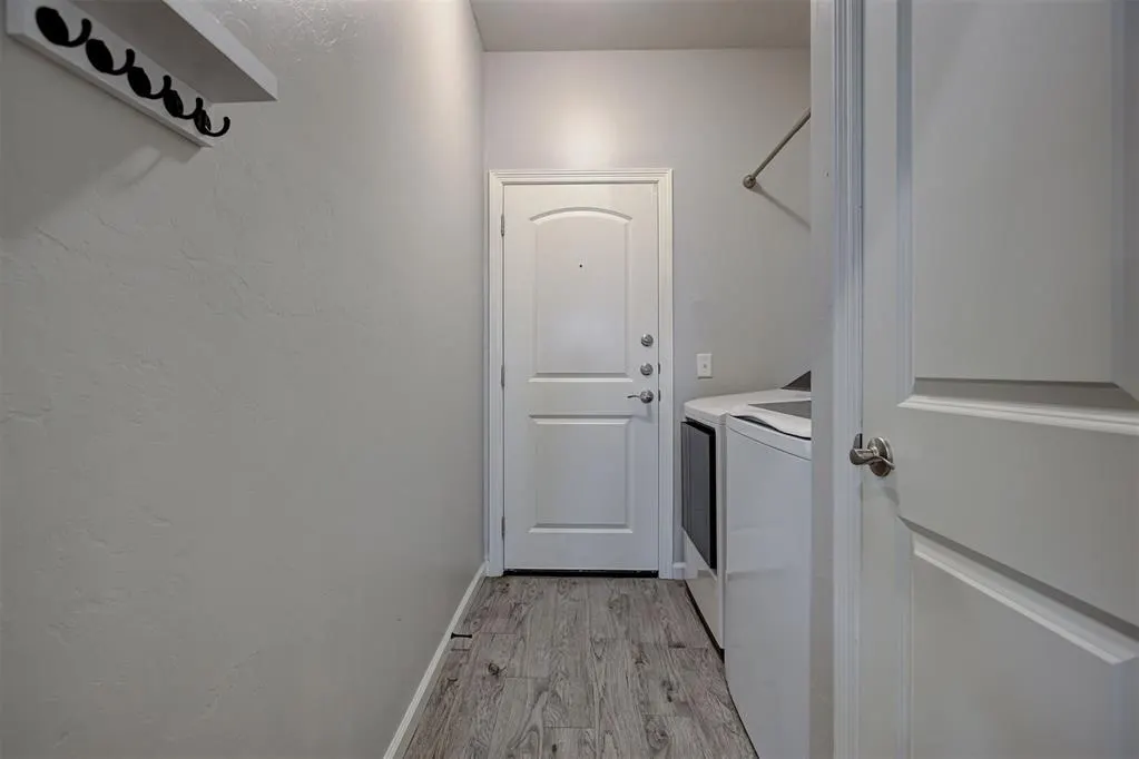 Photo 33 — 1008 SW 14th Street, Moore, OK 73160