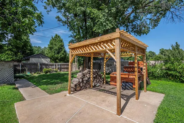Photo 6 — 1105 SW 63rd Street, Oklahoma City, OK 73139