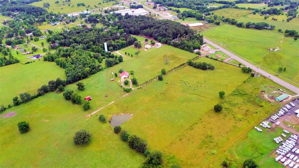 Photo 5 — 4 N Denison Road, Idabel, OK 74745