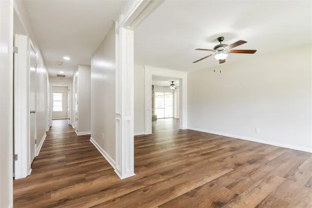 Photo 4 — 9809 Essex Avenue, Oklahoma City, OK 73120