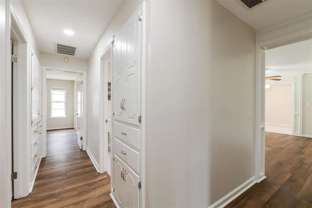 Photo 22 — 9809 Essex Avenue, Oklahoma City, OK 73120