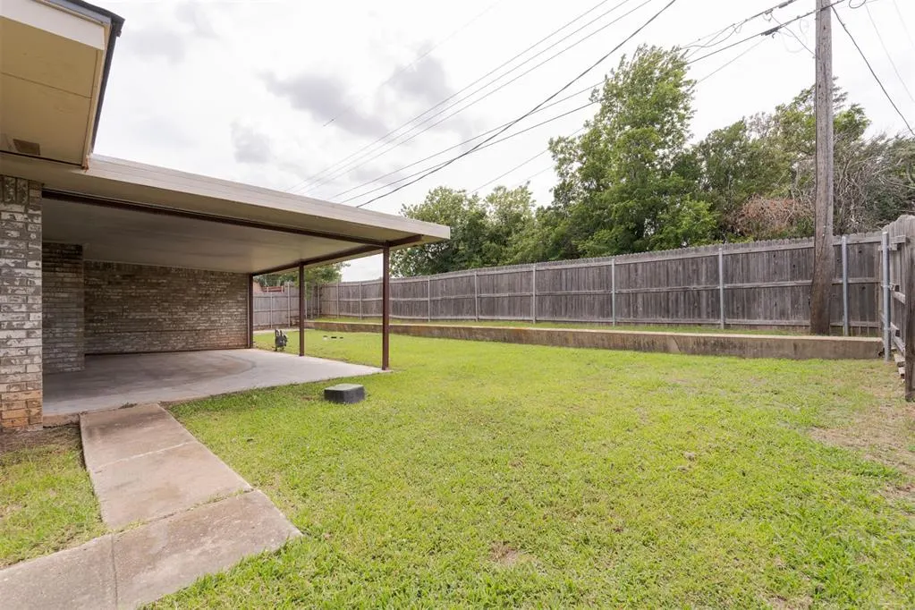 Photo 36 — 9809 Essex Avenue, Oklahoma City, OK 73120