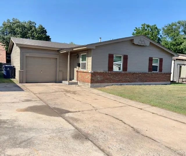 Photo 2 — 3317 SW 46th Street, Oklahoma City, OK 73119