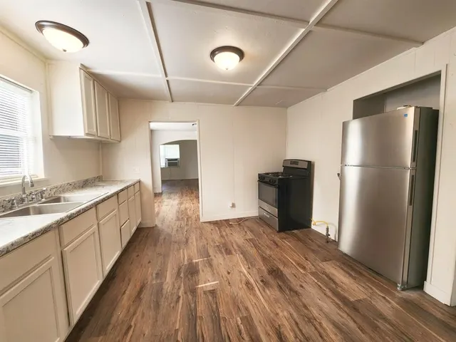 Photo 3 — 1731 Frank Lynn Avenue, Seminole, OK 74868