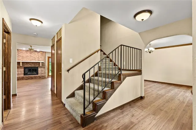 Photo 4 — 2442 Edgewood Drive, Enid, OK 73703