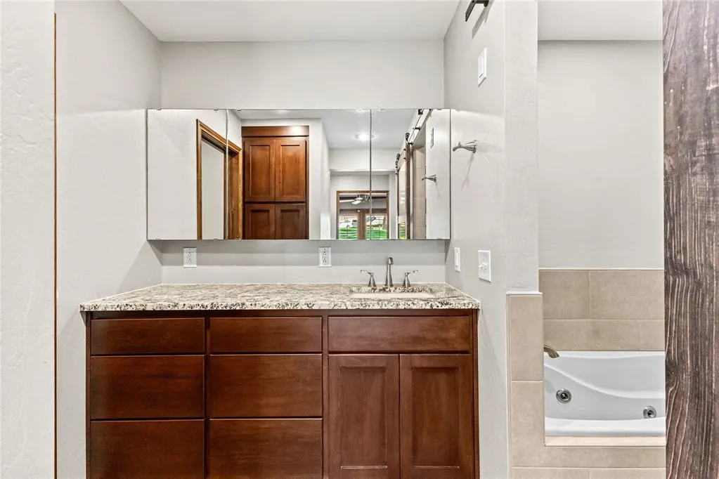 Photo 22 — 2442 Edgewood Drive, Enid, OK 73703