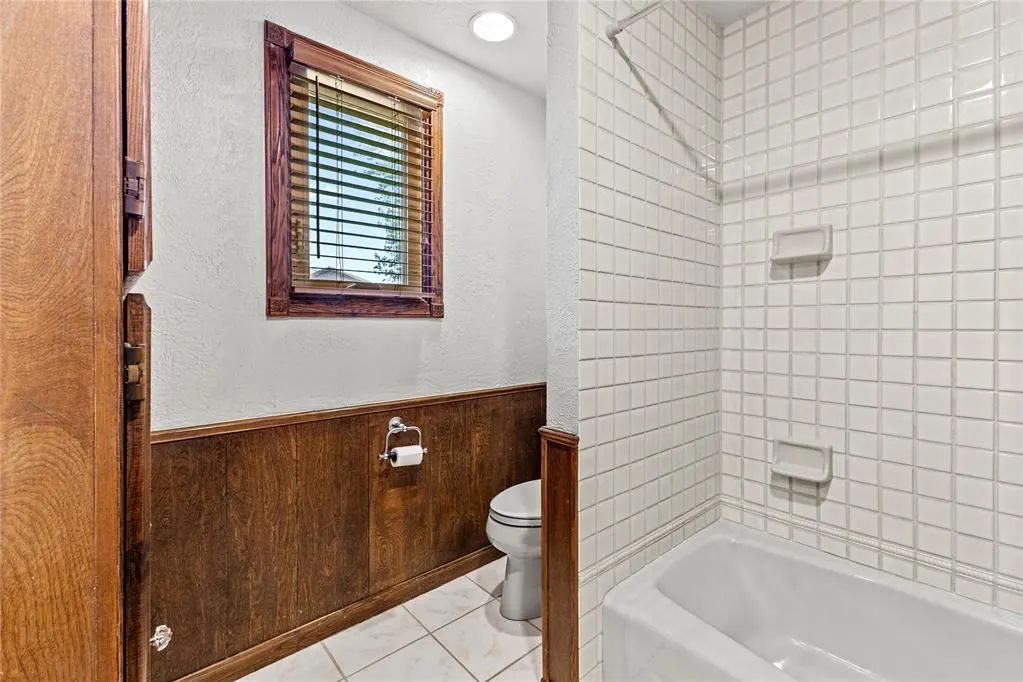 Photo 30 — 2442 Edgewood Drive, Enid, OK 73703