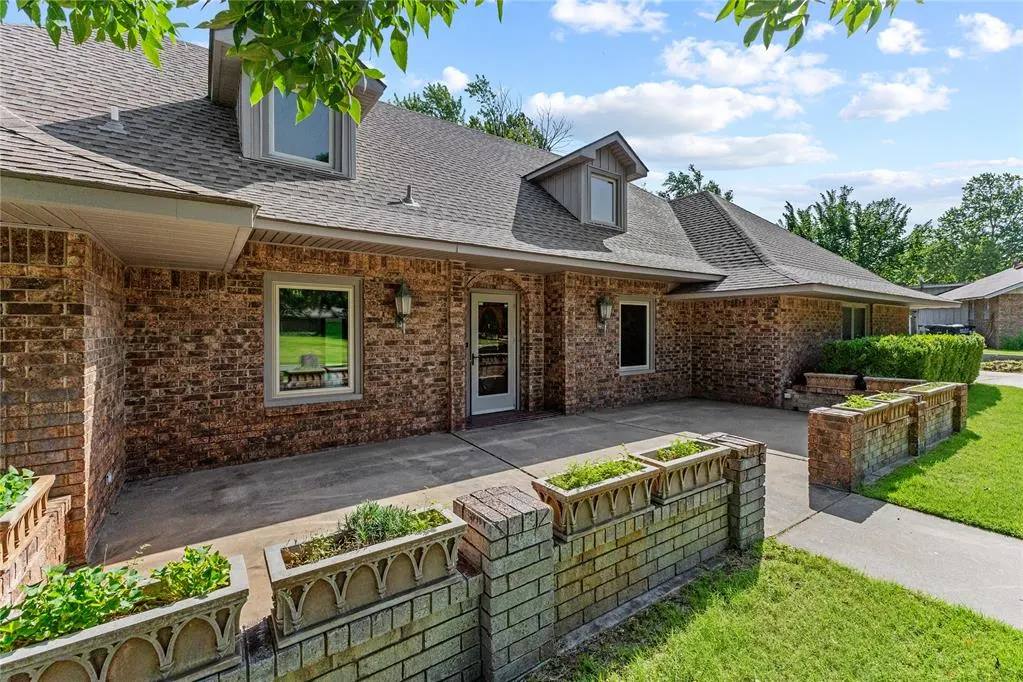 Photo 35 — 2442 Edgewood Drive, Enid, OK 73703