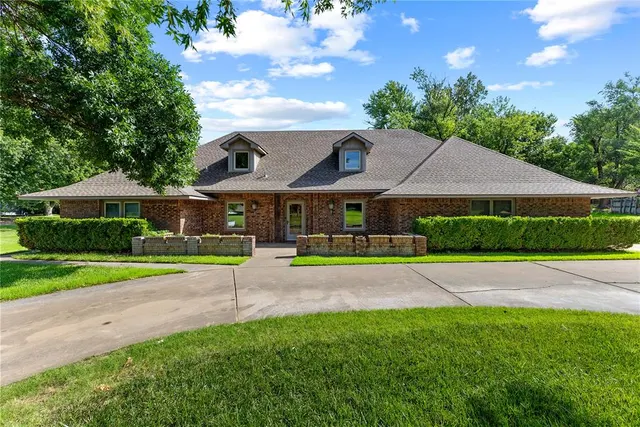 Front exterior — 2442 Edgewood Drive, Enid, OK 73703