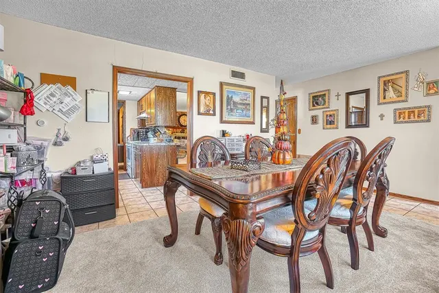 Photo 6 — 1325 Canterbury Boulevard, Altus, OK 73521