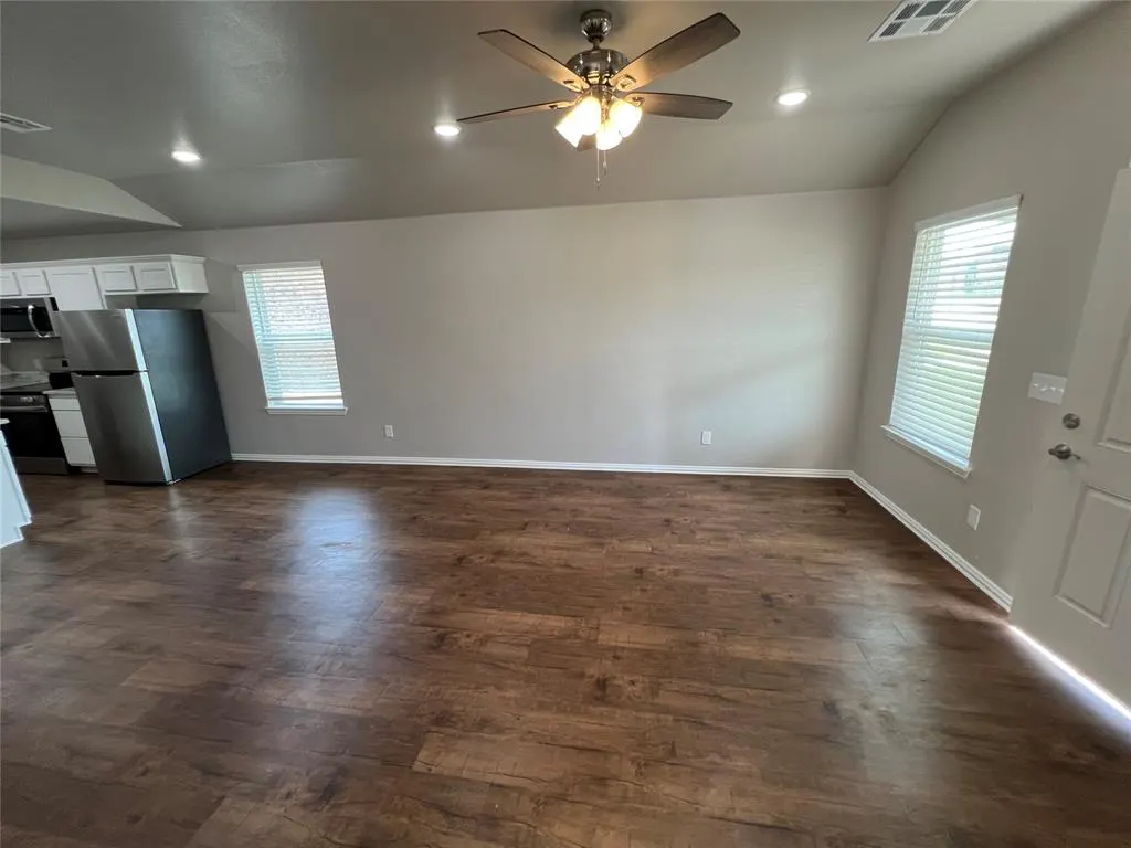 Photo 10 — 844 Elm Street, Seminole, OK 74868