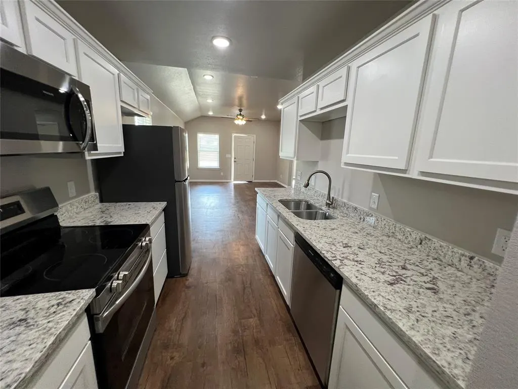 Photo 13 — 844 Elm Street, Seminole, OK 74868