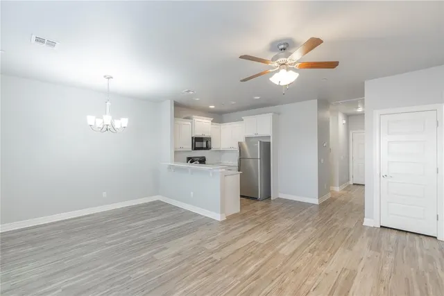 Photo 8 — 779 SW 14th Street, Moore, OK 73160