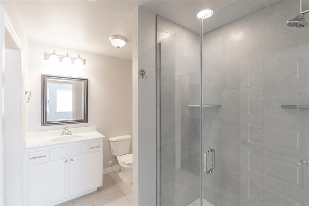Photo 23 — 779 SW 14th Street, Moore, OK 73160