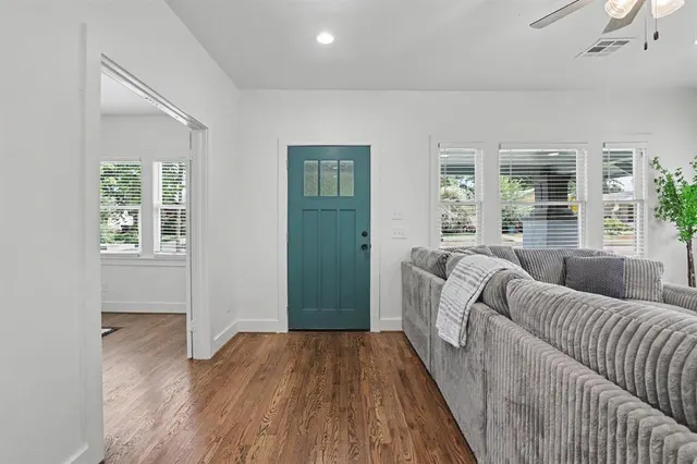 Photo 3 — 709 NW 24th Street, Oklahoma City, OK 73103