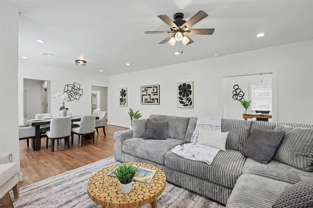 Photo 7 — 709 NW 24th Street, Oklahoma City, OK 73103