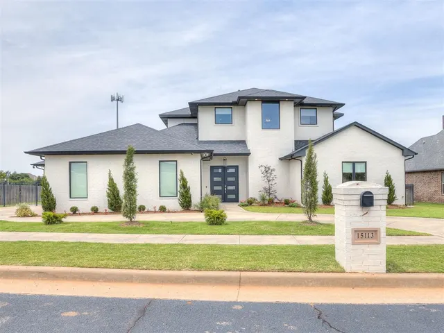 Photo 2 — 15113 Salem Creek Place, Edmond, OK 73013