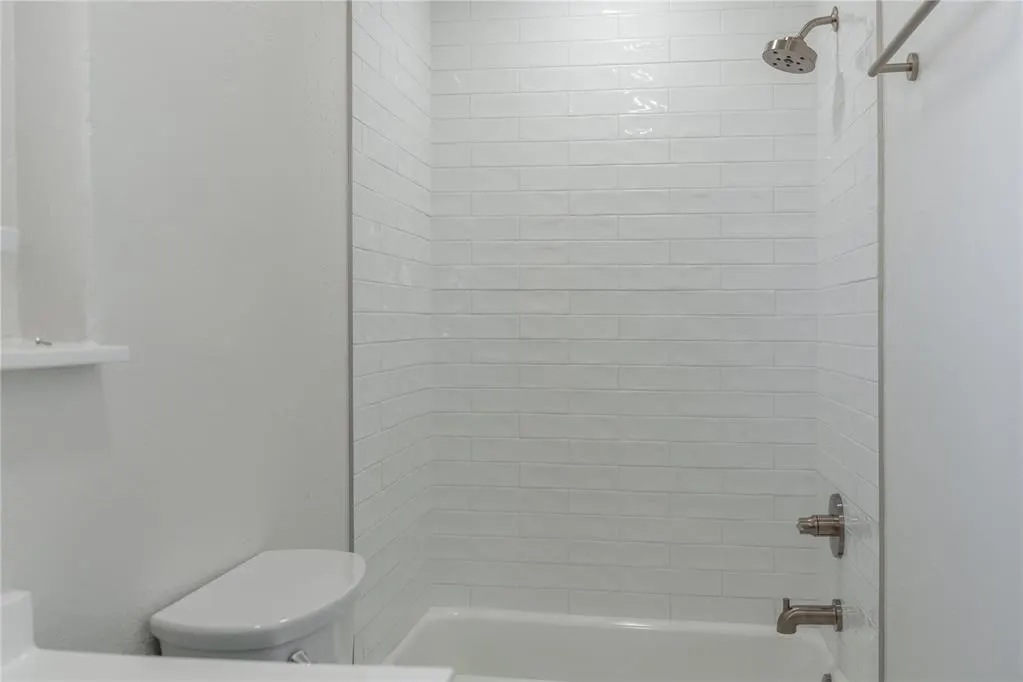 Photo 2 — 617 NW 22nd Street, Oklahoma City, OK 73103