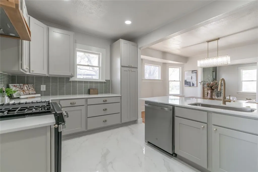 Photo 26 — 617 NW 22nd Street, Oklahoma City, OK 73103